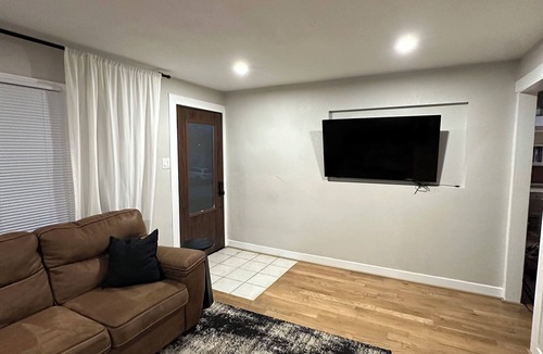 Airport Township House | Serene 2-bedroom house with AC in Saint Ann
