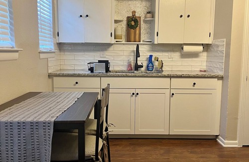 Temple House | Serene 2-bedroom house 4 min from Baylor Scott and White Hospital