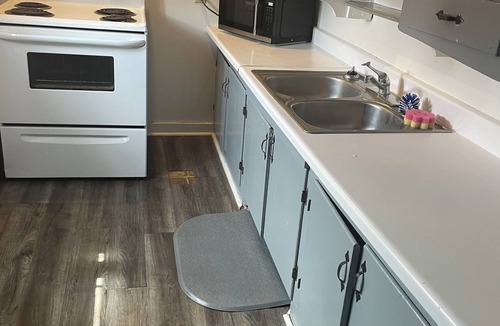 Stinnett House | Serene 2-bedroom house with AC in charming Stinnett