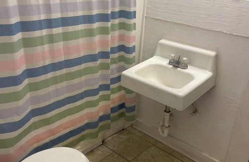 Stinnett House | Serene 2-bedroom house with AC in charming Stinnett