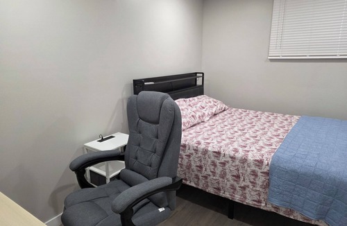 Winnipeg Cabin | Serene 2-bedroom lodge with AC in charming Winnipeg