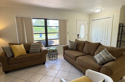 Warm Mineral Springs House | Serene 2 BR/2 BA house with AC and private yard in North Port