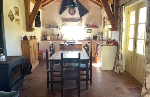 Saint-Eutrope-de-Born Apartment | Serene 2-bedroom tower in Saint-Eutrope-de-Born