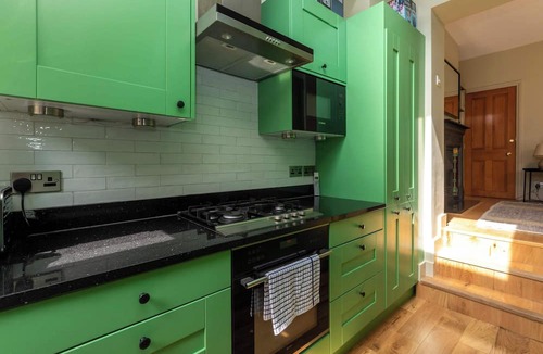 Waterloo House | Serene 2BD Home with Private Courtyard, Southwark