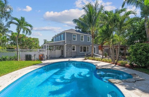 Poiciana Park II House | Serene 3-bedroom house with pool and heated hot tub in West Palm Beach