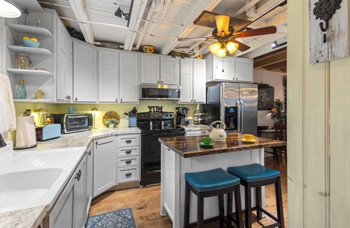 Mount Gretna Heights Cottage | Serene 3-bedroom cottage with open floor plan & AC in charming Mount Gretna, PA