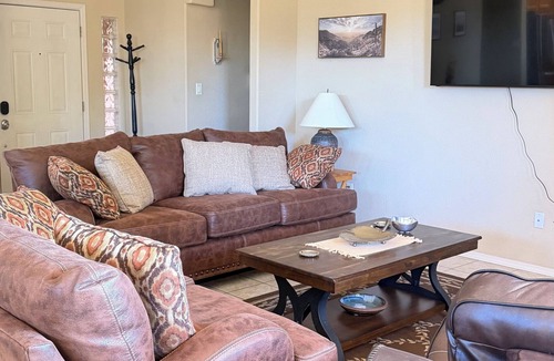 Alamogordo House | Serene 3-bedroom house perfect for relaxing stays in Alamogordo
