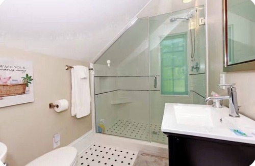Smithfield House | Serene 3-bedroom house in welcoming Smithfield with AC