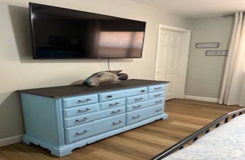 Lakehills House | Serene 3-bedroom house in the charming Lakehills