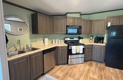 Graford House | Serene 3-bedroom house overlooking Possum Kingdom Lake.