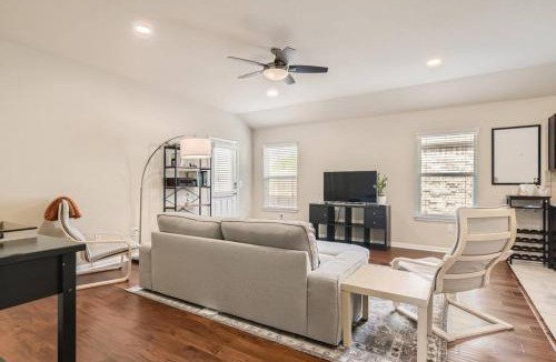 Austin House | Serene 3BR Retreat near East Austin