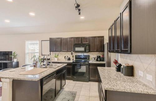 Austin House | Serene 3BR Retreat near East Austin