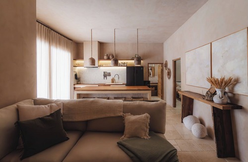 Uluwatu House | Serene 3BR Villa, Stylish Interiors, beach close