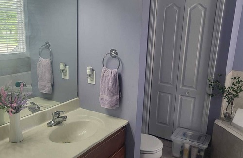 Orange Prairie House | Serene 4-bedroom house with AC in charming Dunlap