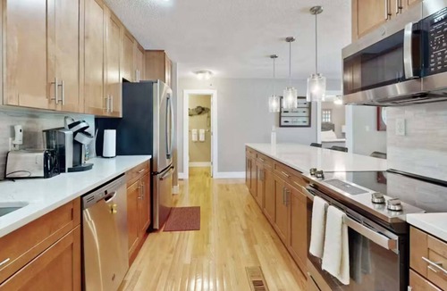 Linn Creek House | Serene 4BR Lake House - LAKE FRONT - Linn Creek