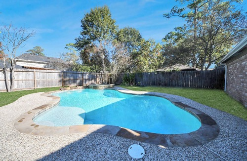 Oak Ridge North House | Serene 5-bedroom house with Pool in the Woodlands