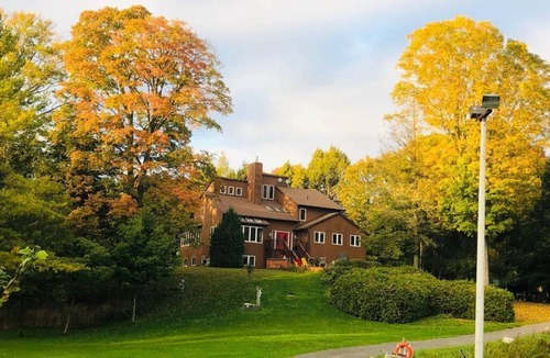 Newcastle Cottage | Serene 5BR Cottage with Hot Tub, Pool Table, and lake