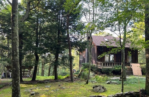 Stroudsburg Cabin | Serene A-frame Chalet with oasis views