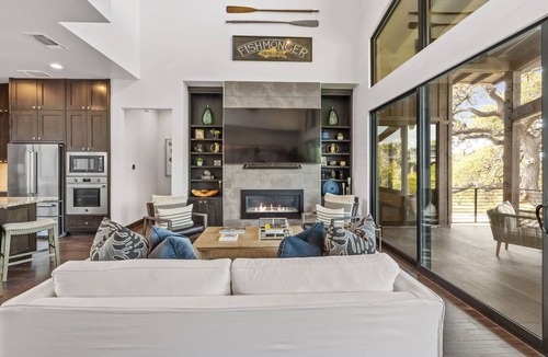 Spicewood House | Serene and luxurious home. Hot Tub! Dog-friendly.nPeloton Bike + & Treadmill
