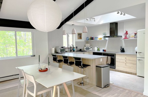 Thompson Ridge House | Serene and modern Woodland Retreat, Hudson Valley & Catskills