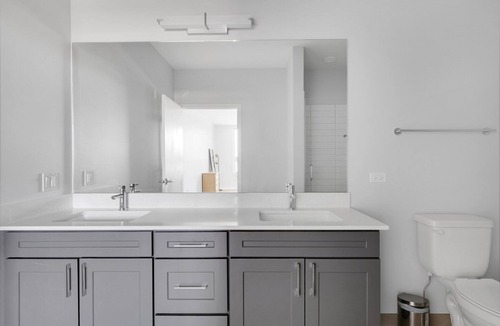Arlington Heights Apartment | Serene Arlington Heights 2BR w/ Gym & W/D, easy commute, by Blueground