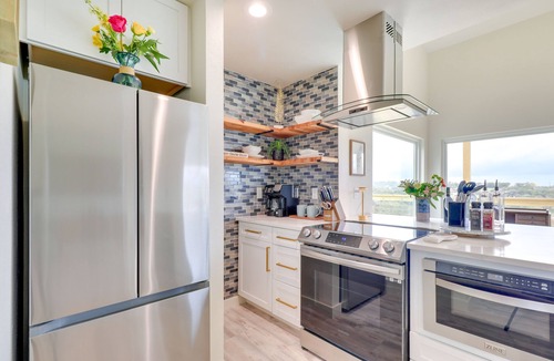 Burnet House | Serene Burnet Getaway w/Buchanan Lake Views!