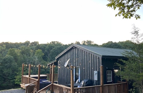 Lynn Garden Cabin | Serene Cabin on 400 acres, deep in woods w/a pond. Perfect for 2, can sleep 8