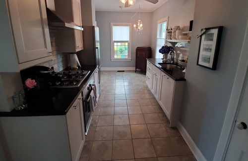 Ocean Grove Cabin | Serene & Charming Victorian Cottage