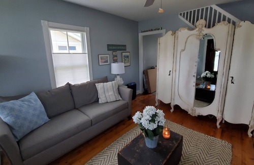 Ocean Grove Cabin | Serene & Charming Victorian Cottage