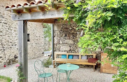 Le Lindois House | Serene Country Escape