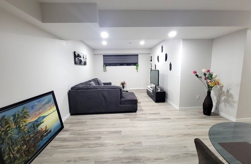 Niverville House | Serene Cove Stays 1BR entire suite