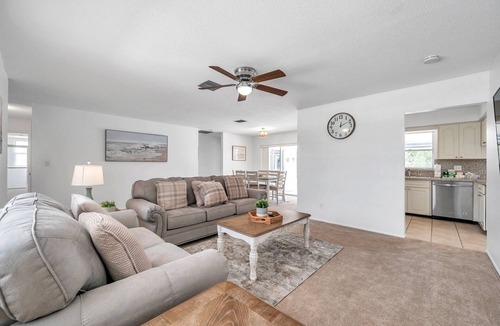 West Bradenton House | Serene Cove with heated pool + spacious yard near beaches