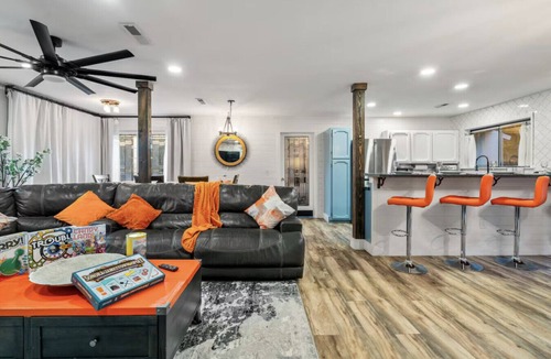 Phoenix Lake-Cedar Ridge House | Serene Creek Escape | SPA Arcade Yosemite 14 guest