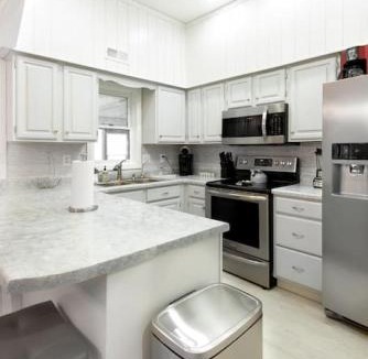 Rocky Mount House | Serene Duplex Lakefront Retreat: sleeps up to 20