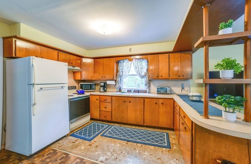 Roscoe Apartment | Serene Duplex w/On-Site Brook in Callicoon Center