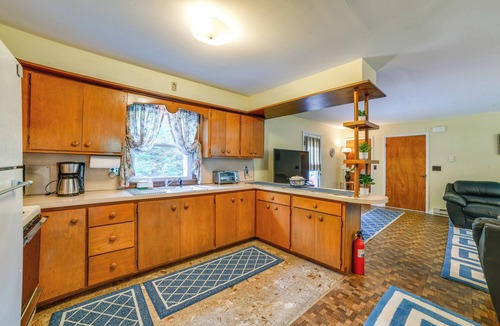 Roscoe Apartment | Serene Duplex w/On-Site Brook in Callicoon Center