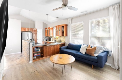 Ponderosa Trails House | Serene Eco-Friendly Guesthouse