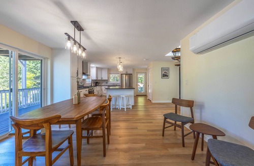 Lyle House | Serene Escape in Lyle!