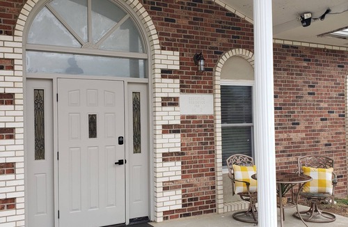 Joplin Condo | Serene, Fully Equipped Condo in Convenient, Safe Complex. Updated &Pet Friendly!