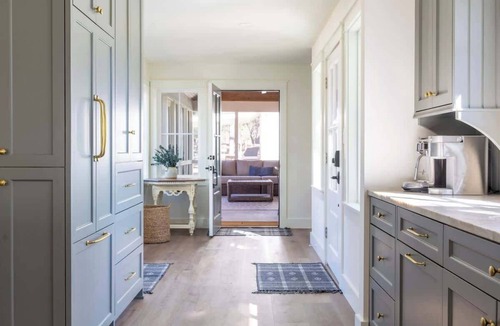 La Grange House | Serene Getaway on 10 Acres + Hot Tub + Pool