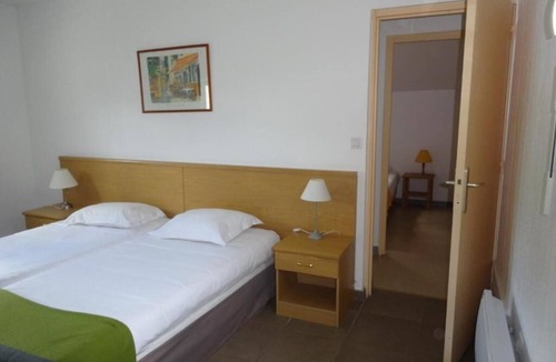 Digne-les-Bains Hotel | Serene Golf Haven Perfect for the Ultimate Relaxation Experience