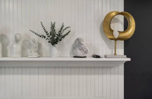 Picnic Point-North Lynnwood House | Serene Group Getaway Prime Location