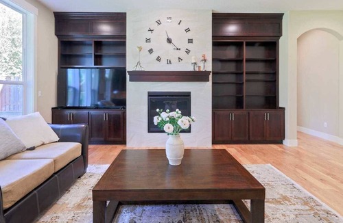 Bonny Slope House | Serene Haven Heights on Kinsley Terrace