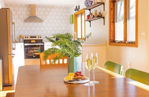 Callicoon House | Serene Haven: Nature, Deck, Views & Fireside Fun