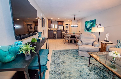 Wesley Chapel Condo | Serene Hideaway | 2BR Corner Condo | Pools, Hot Tub| Walk-Out Patio