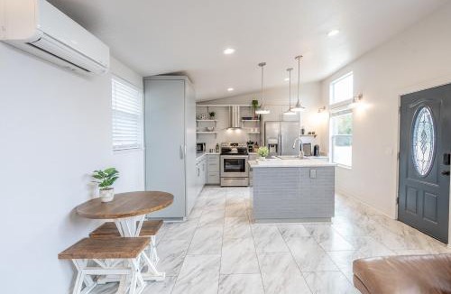 Hays County House | Serene Hill Country Home w/Romantic Garden Escape