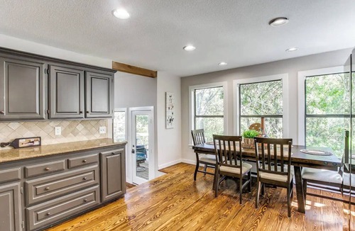 Highland Village House | Serene Home - Feels like a nice big tree house.
