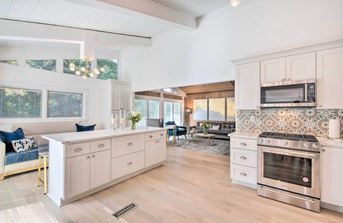 Smyrna House | Serene Home w/Fire Pit, Deck & Easy Access to ATL