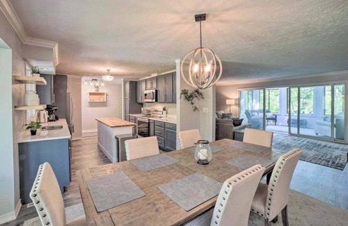 Three Oaks House | Serene Home with Fire pit, Gas Grill, WIFI & Close to Beach