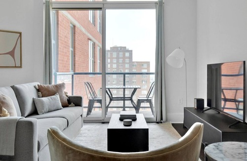Historic Downtown Apartment | Serene Jersey City 2BR w/ W/D, Gym, DM & PATH shuttle, by Blueground